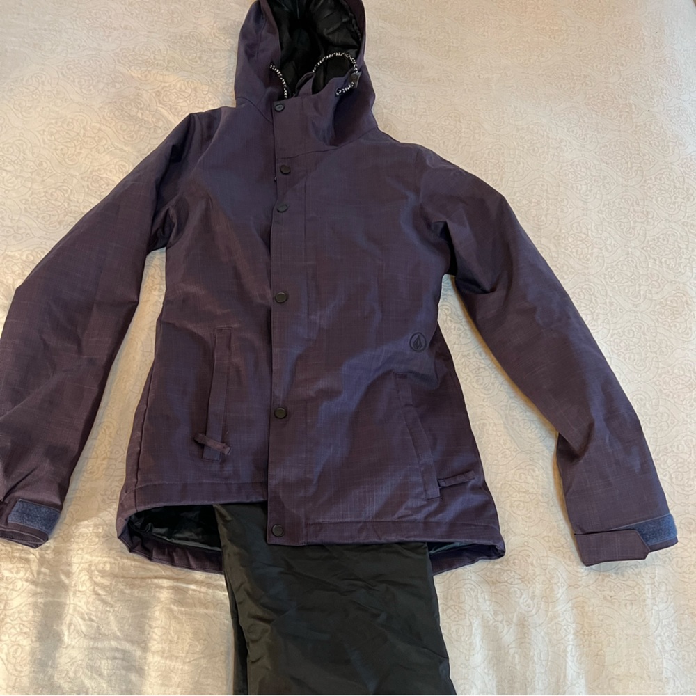 Volcom Snowboarding Jacket And Pulse Ski Pants. - image 1